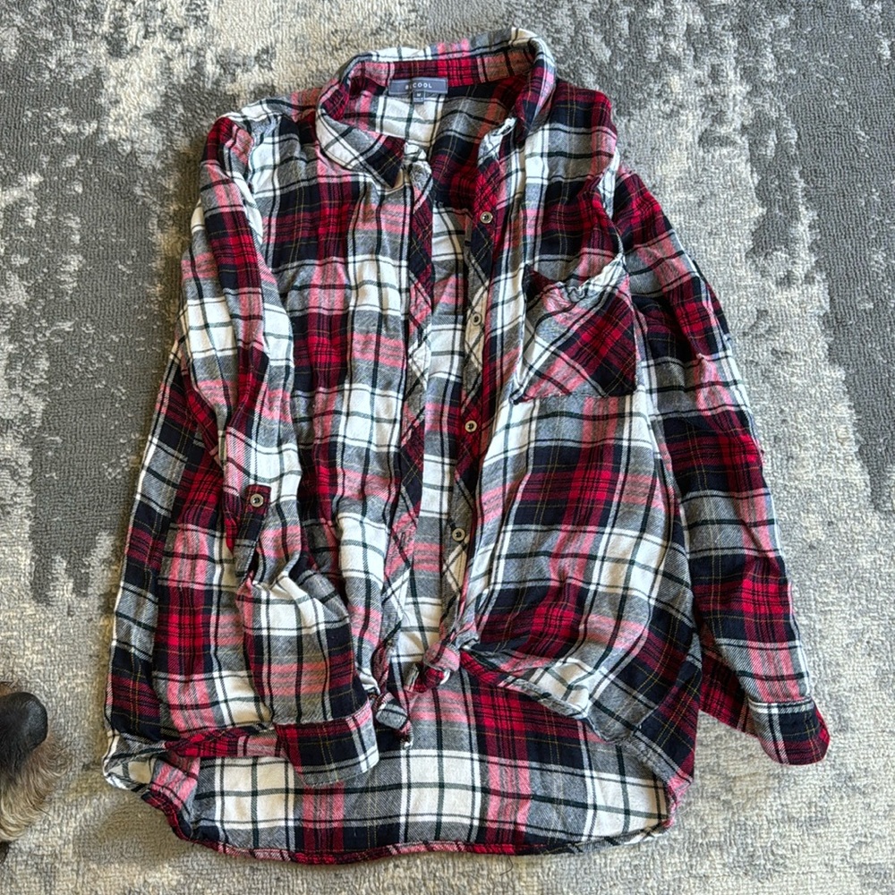 Be Cool Light flannel print, size medium. Red, white, and black
